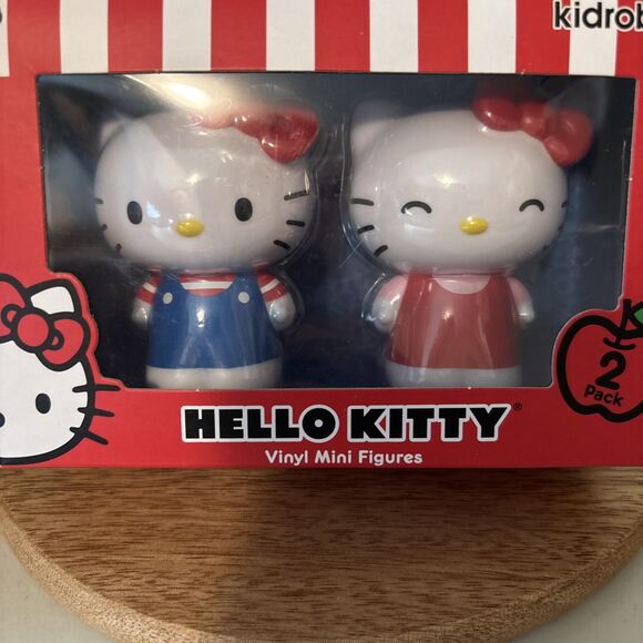 Hello Kitty Vinyl Mini Figure 2 Pack Kidrobot 2021 Tokidoki Pop Sofubi NIB - Picture 2 of 6